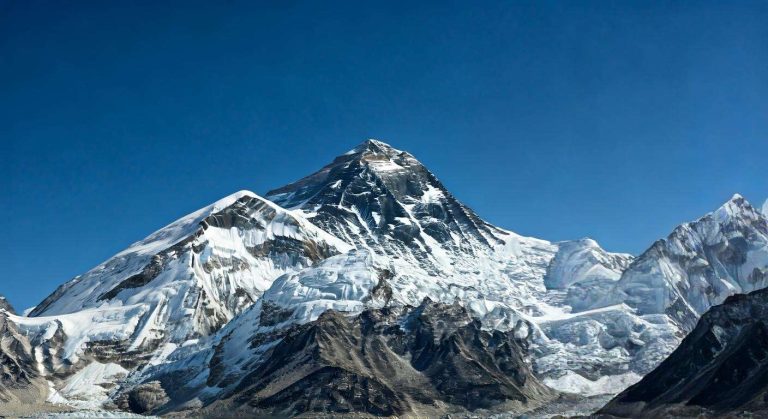 Quelle est la plus grande montagne du monde ?