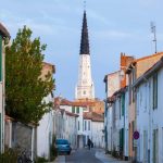 Loin de la foule estivale, l&rsquo;Île de Ré retrouve son charme authentique et ses lumières magiques pour un séjour d&rsquo;automne