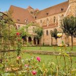 Ce village de l&rsquo;Allier, avec son patrimoine exceptionnel, est une destination culturelle méconnue, parfaite pour l&rsquo;automne