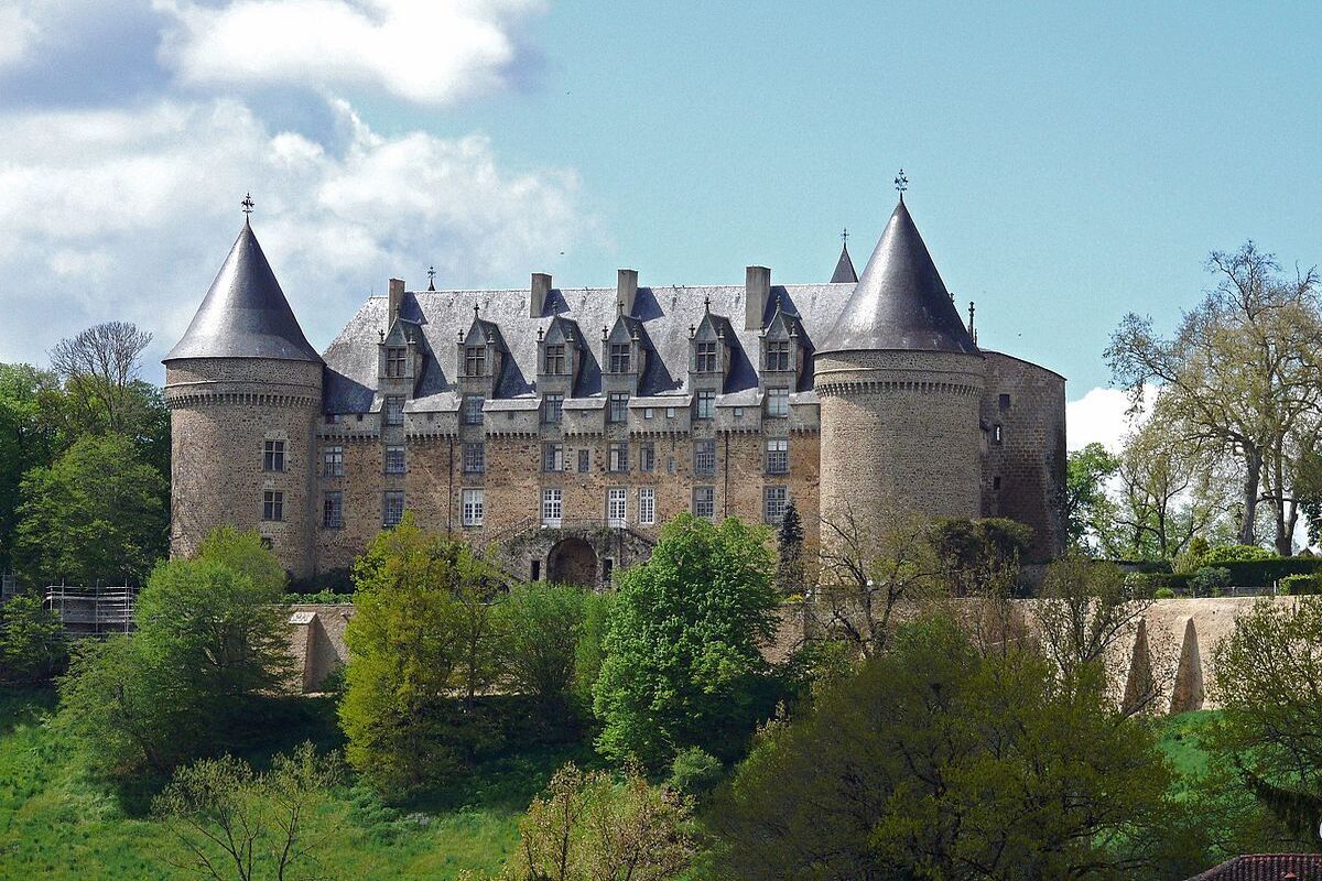 Ce village de la Haute-Vienne est le lieu de la plus grande météorite jamais tombée en France, une histoire cosmique à découvrir 