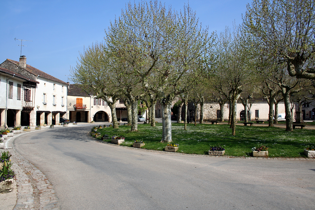 Laissez tomber Sarlat : cette bastide du Gers est la seule de France à posséder une place centrale octogonale parfaitement conservée