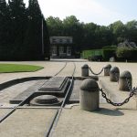 Ce village de l&rsquo;Oise est le lieu de signature de l&rsquo;armistice de 1918, un site historique majeur au cœur d&rsquo;une forêt 